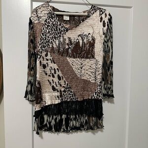 Bala Black and White Asymmetrical Ruffled 3/4 Sleeve Blouse